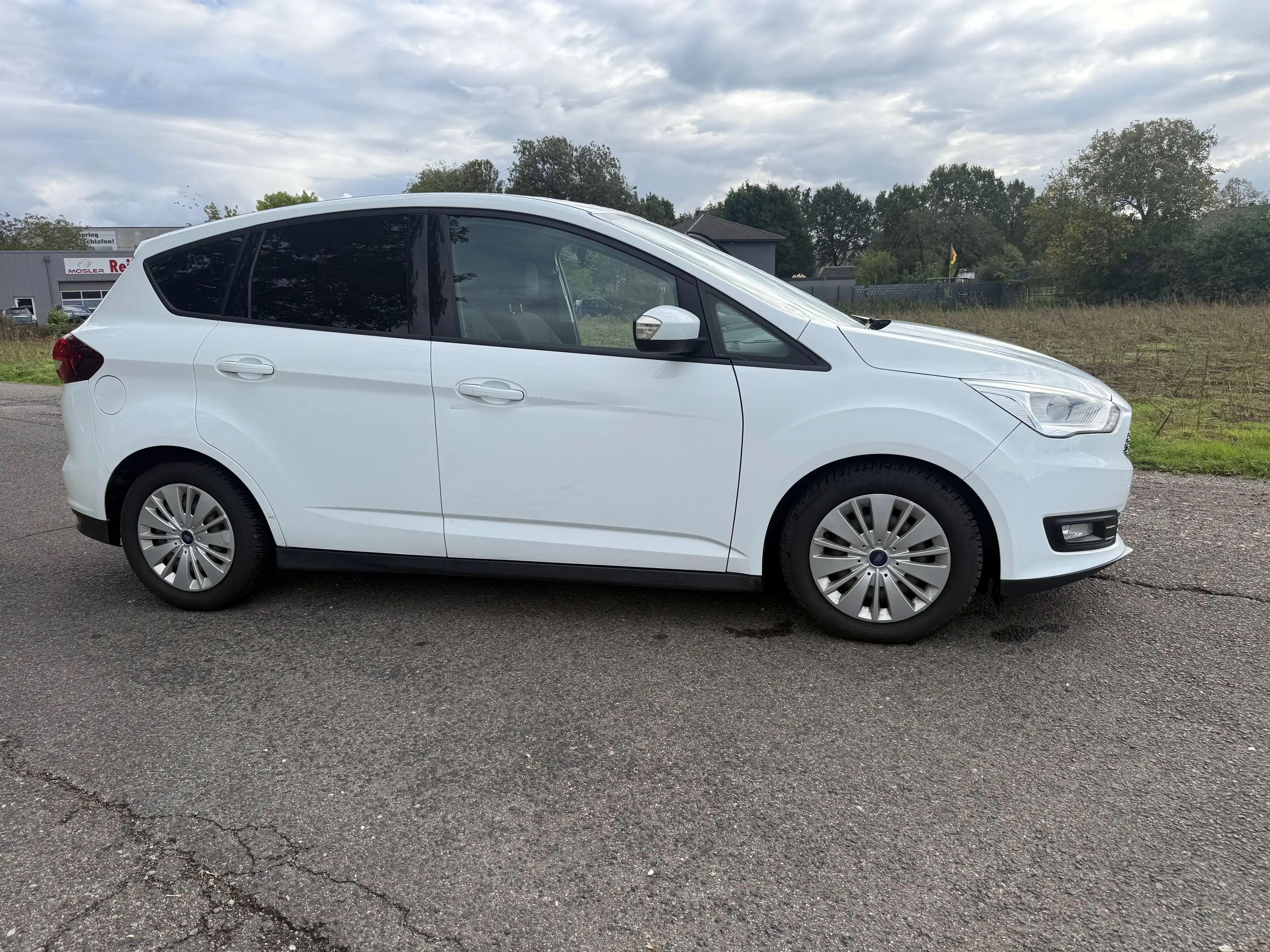 Ford C-Max C-Max 1.0 EcoBoost Start-Stopp-System Ambiente — photo 11