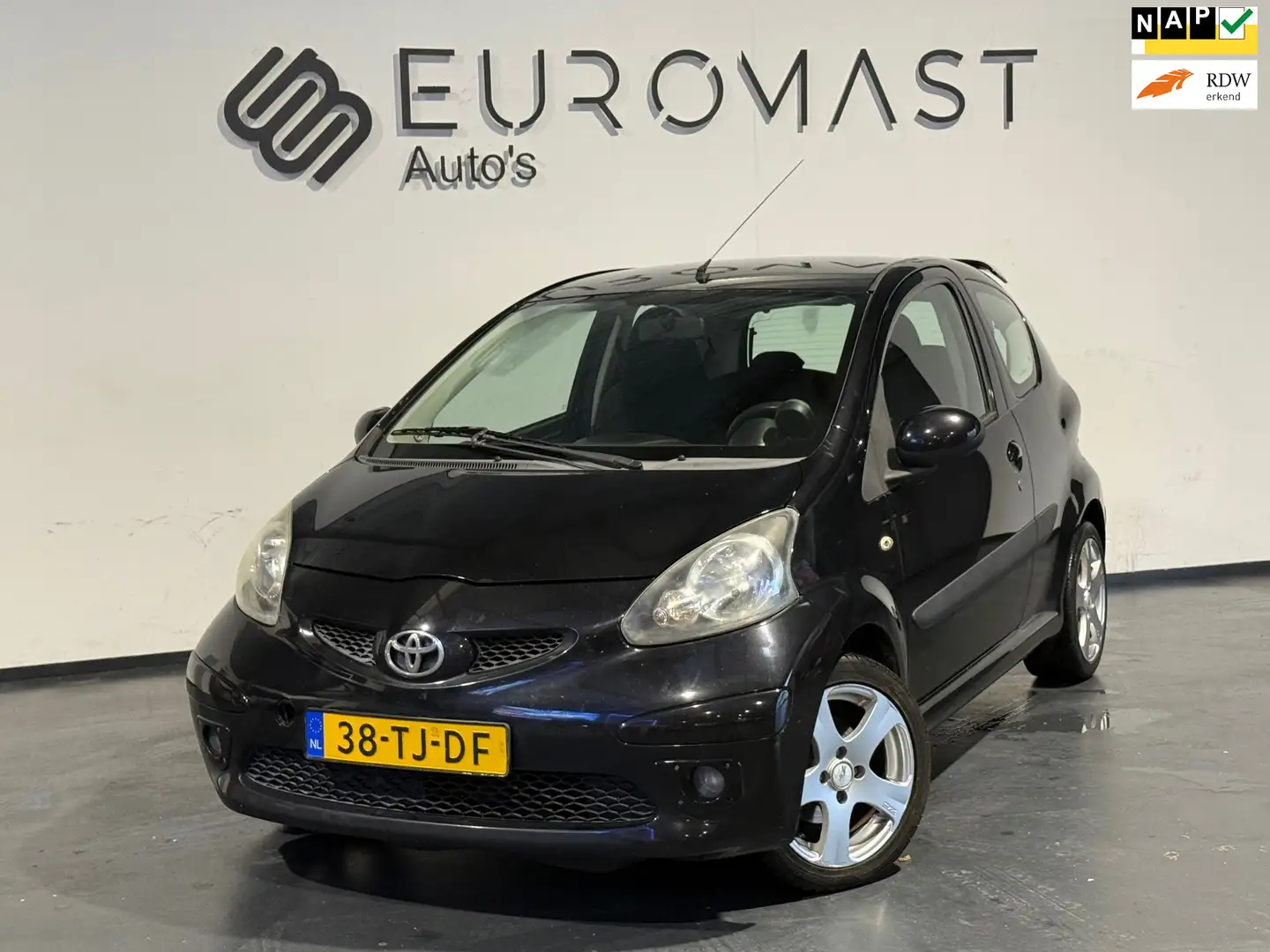 Toyota Aygo 1.0-12V Comfort Airco Electrische Ramen Nieuwe Apk Noir - 1