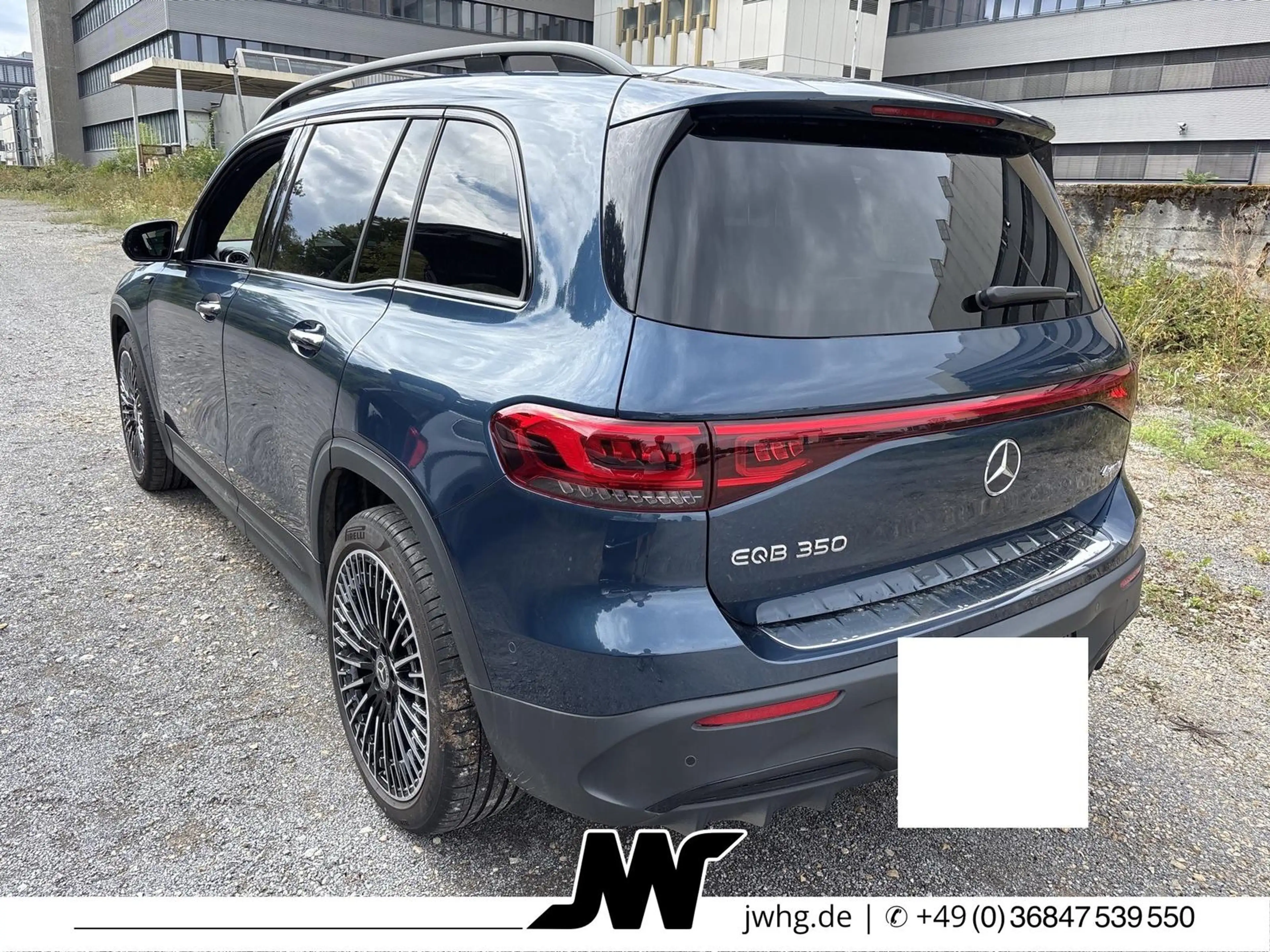 Mercedes-Benz EQB 350 4M 2x AMG Line — photo 6