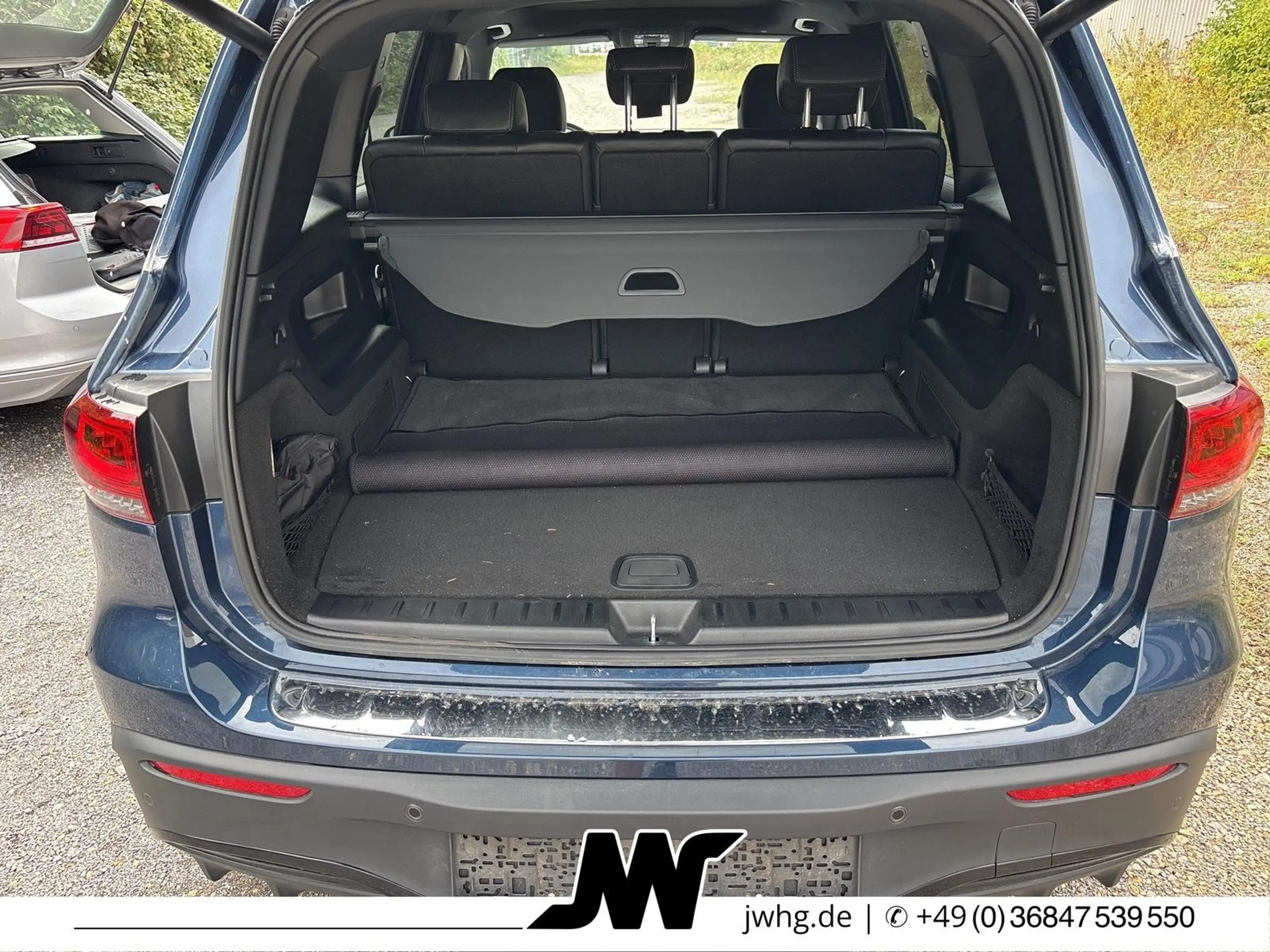Mercedes-Benz EQB 350 4M 2x AMG Line — photo 14