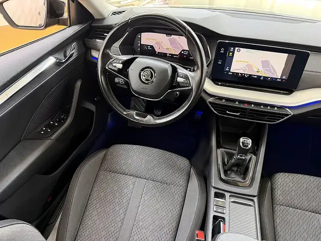 Skoda Octavia view 2