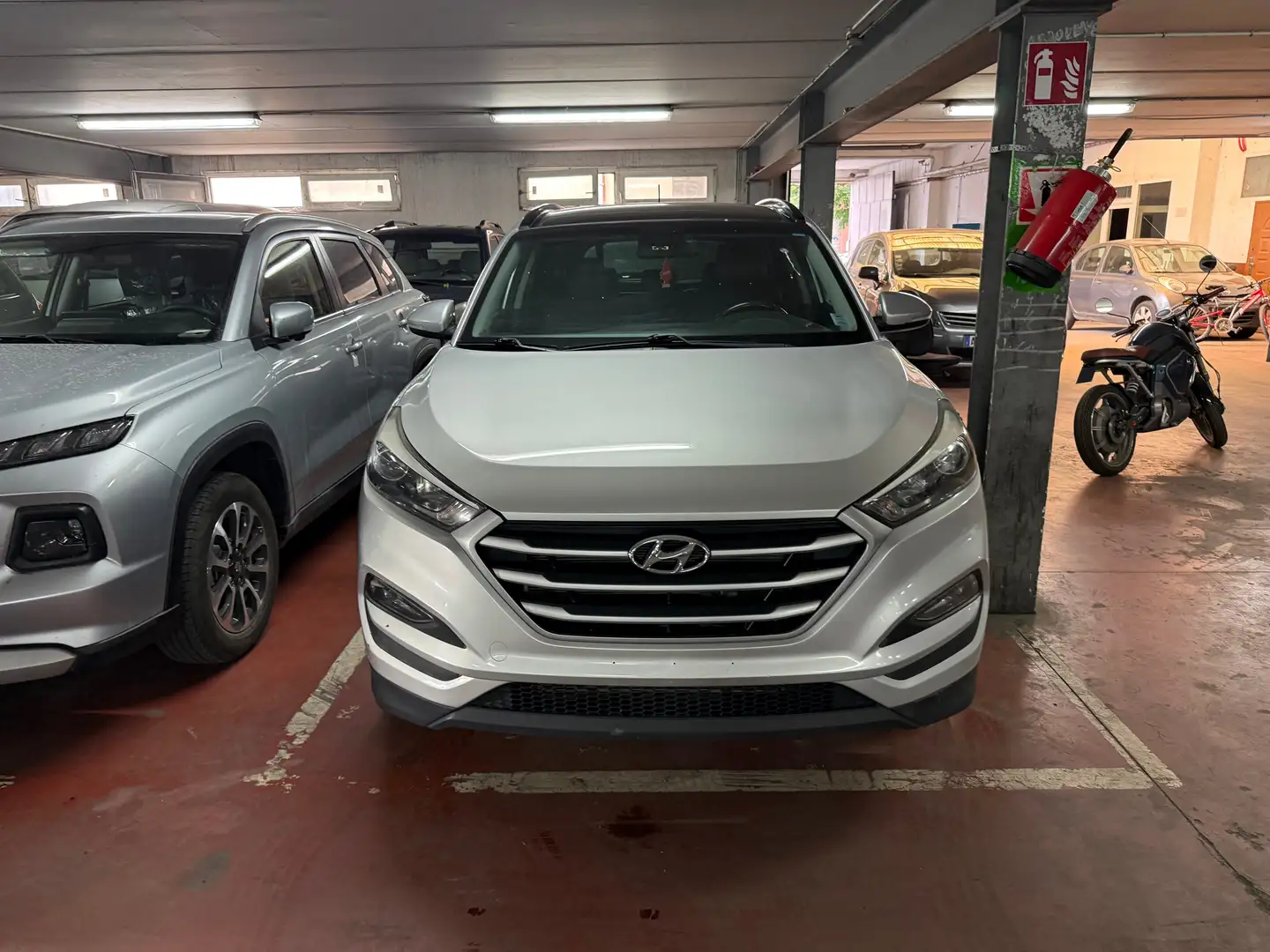 Hyundai TUCSON Tucson 1.6 T-GDi 4WD Luxury Launch Edition DCT - 1