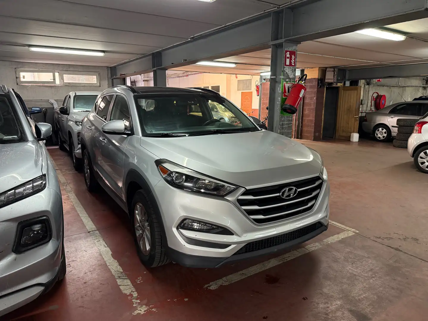 Hyundai TUCSON Tucson 1.6 T-GDi 4WD Luxury Launch Edition DCT - 2