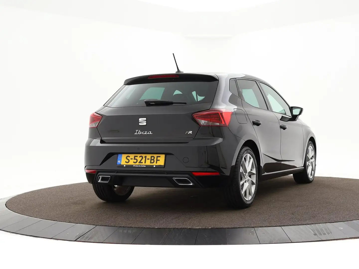 SEAT Ibiza 1.5 Tsi 150pk DSG Sport · Apple/Android Car Play · Zwart - 2