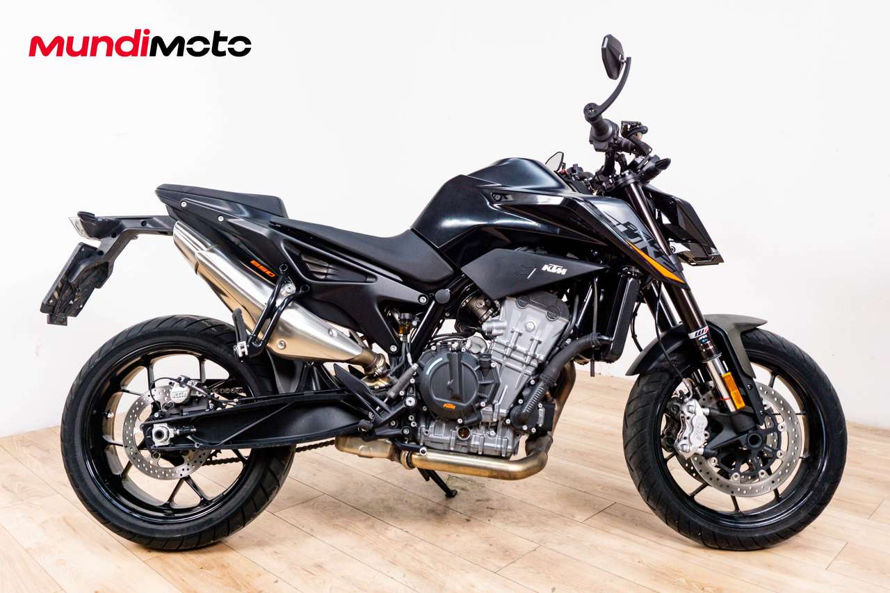 KTM 890 Duke
