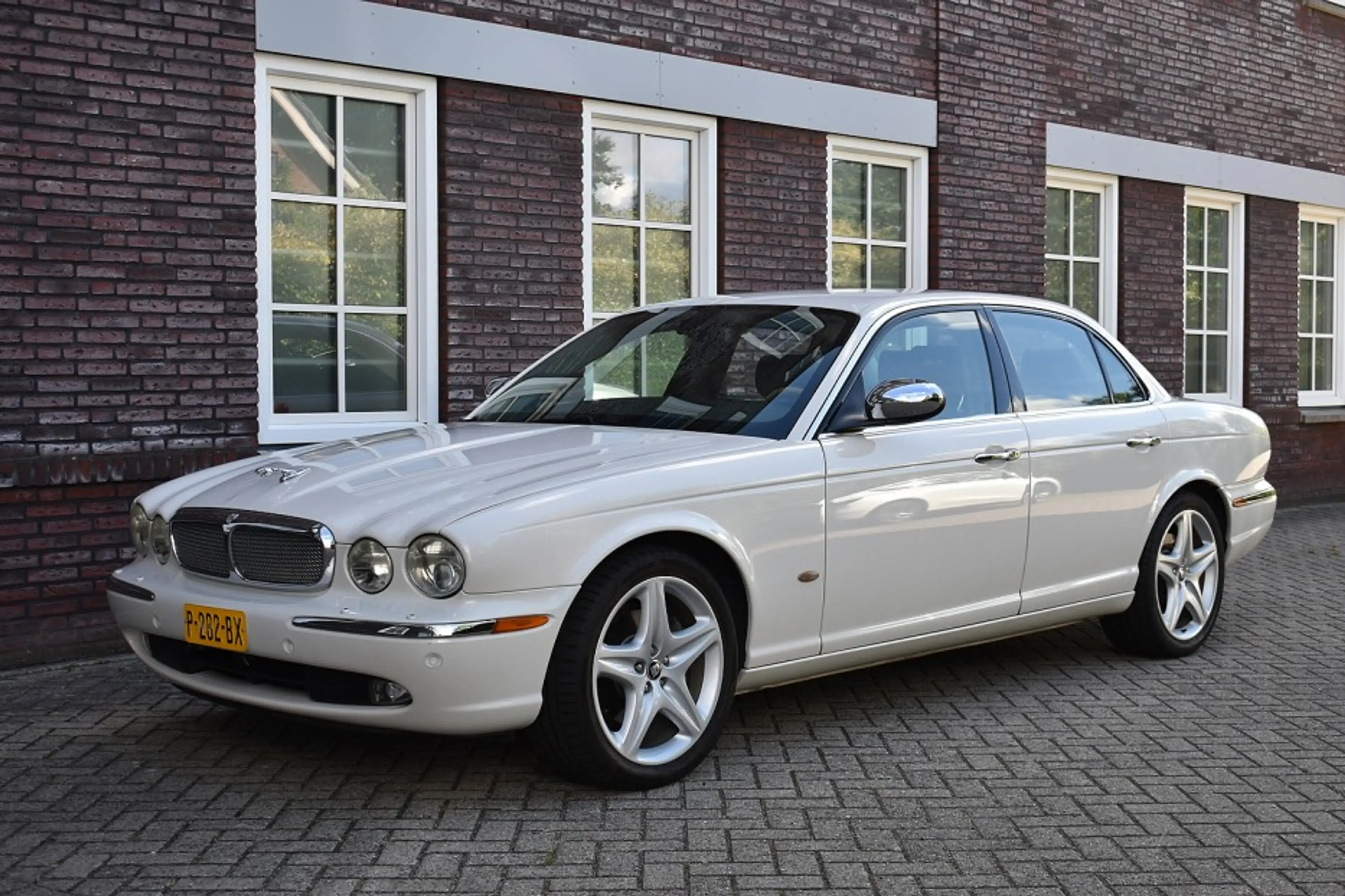Jaguar XJ 4.2 V8 - Uniek - Nieuwstaat! Wij zijn op afspraak — photo 10