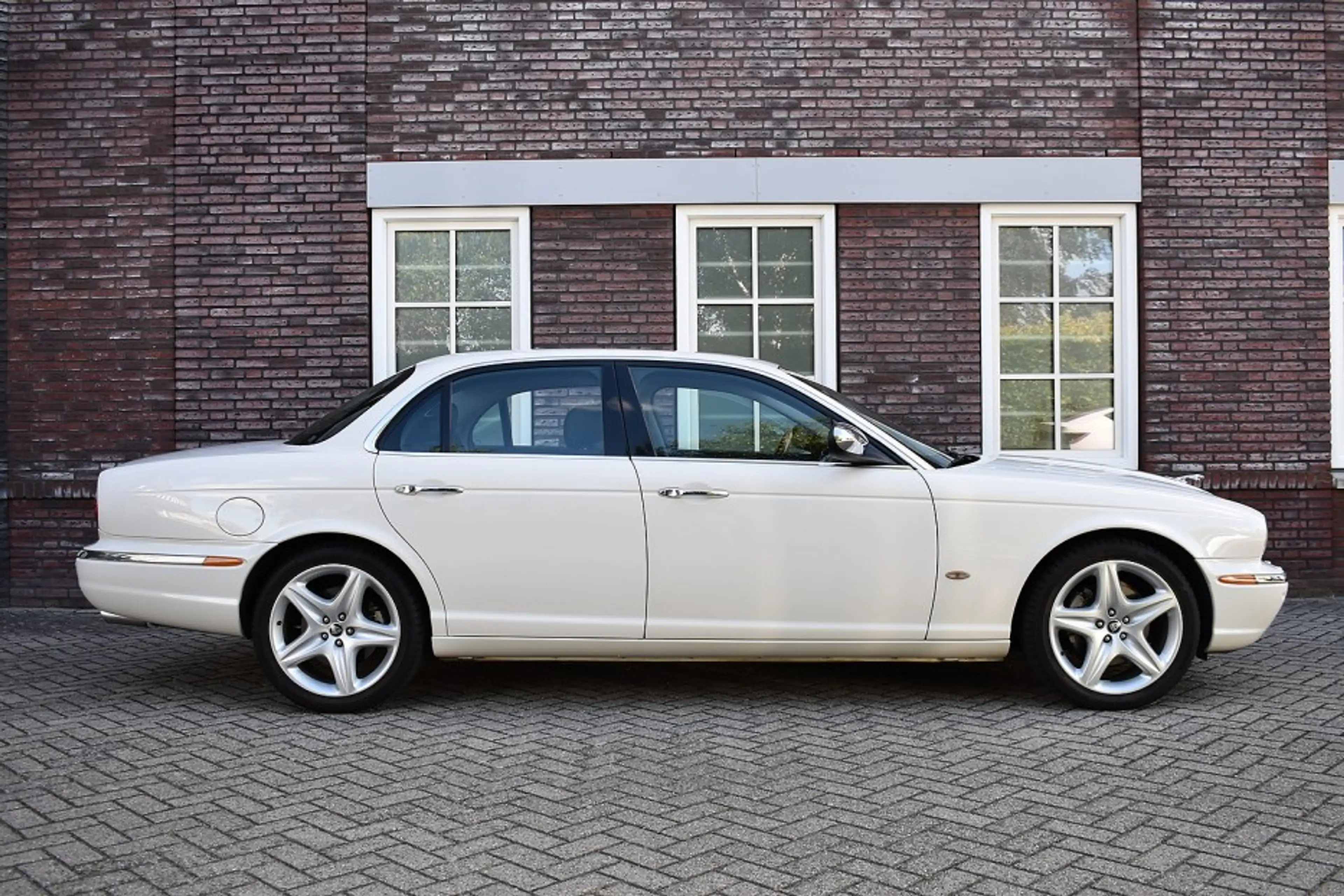 Jaguar XJ 4.2 V8 - Uniek - Nieuwstaat! Wij zijn op afspraak — photo 6
