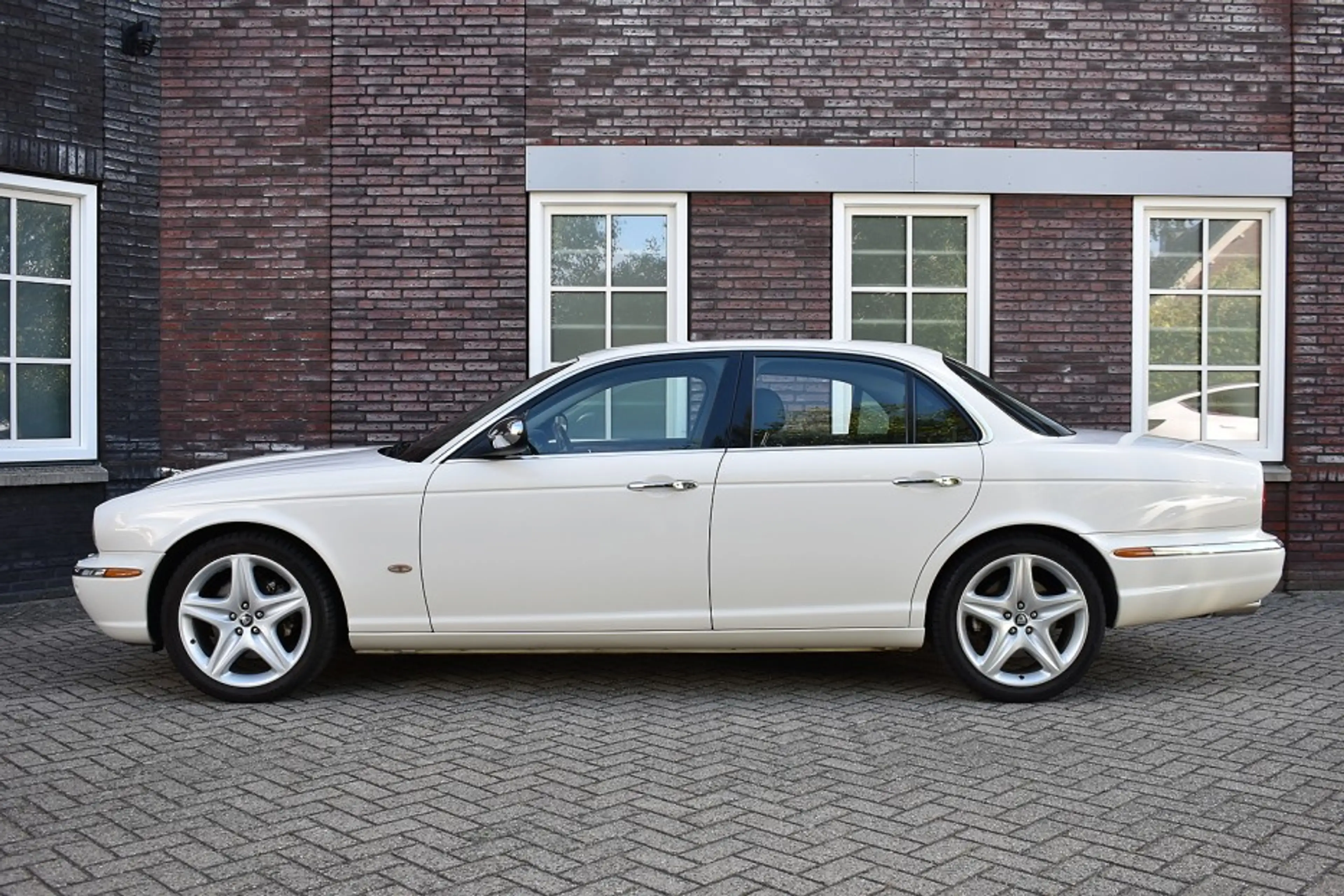 Jaguar XJ 4.2 V8 - Uniek - Nieuwstaat! Wij zijn op afspraak — photo 9
