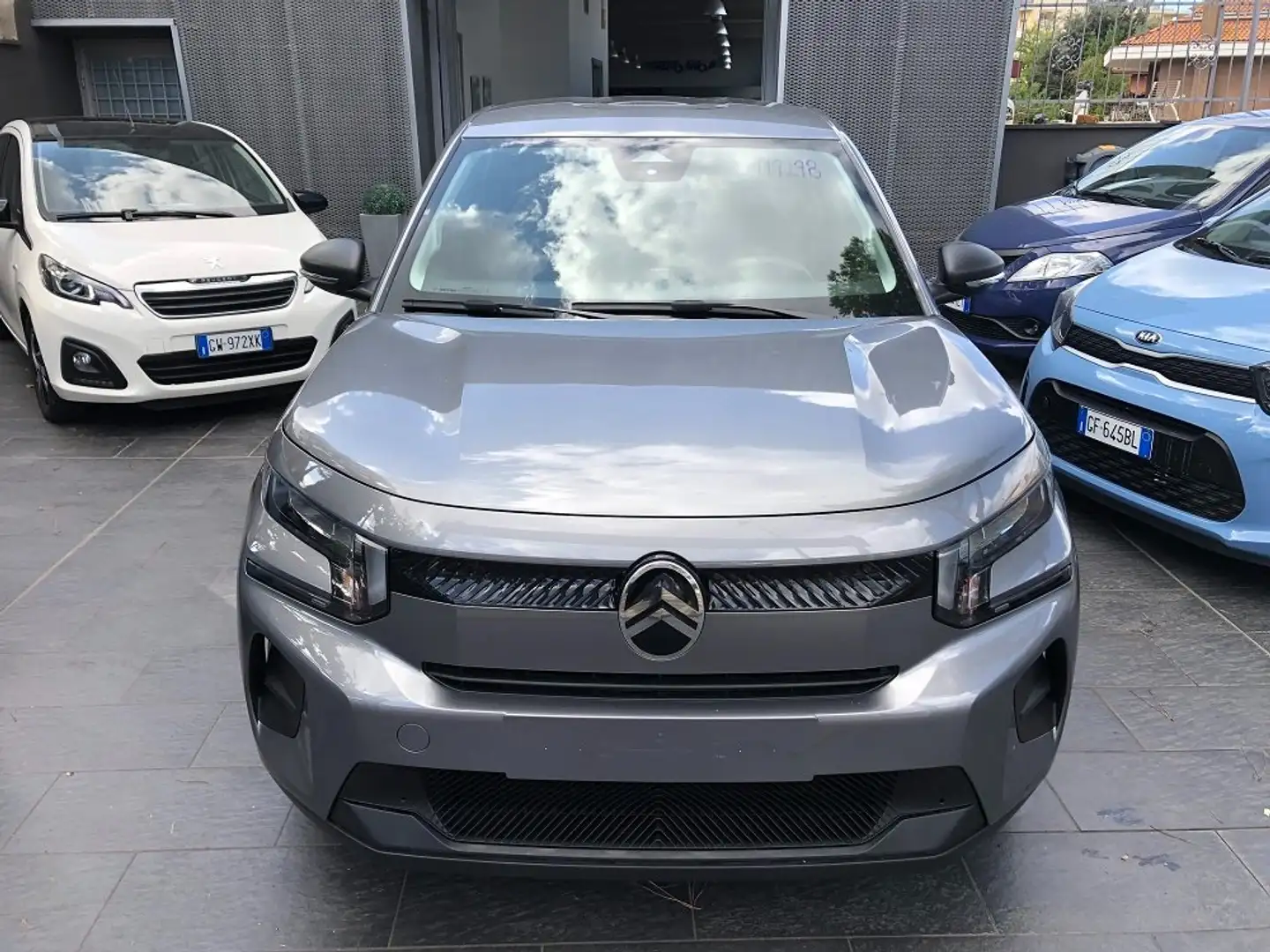 Citroen C3 1.2 BENZINA You 100cv KM 0 PREZZO REALE Grigio - 1