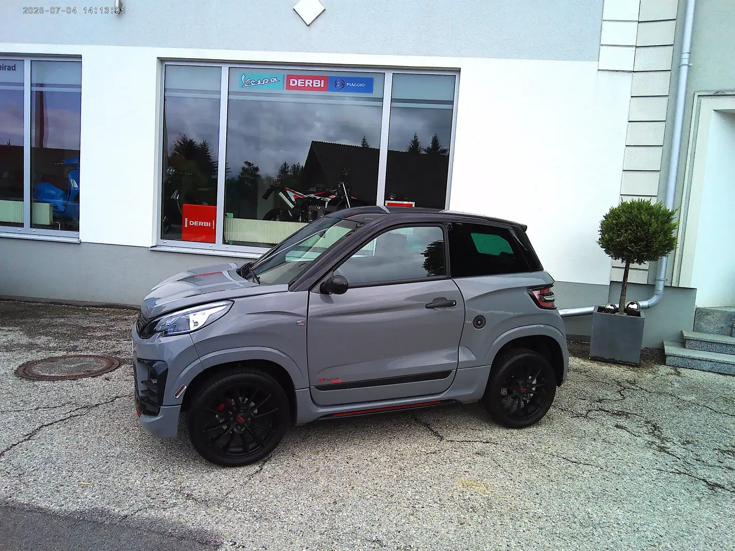 Ligier JS 60 Sport Ultimate Grau - 1
