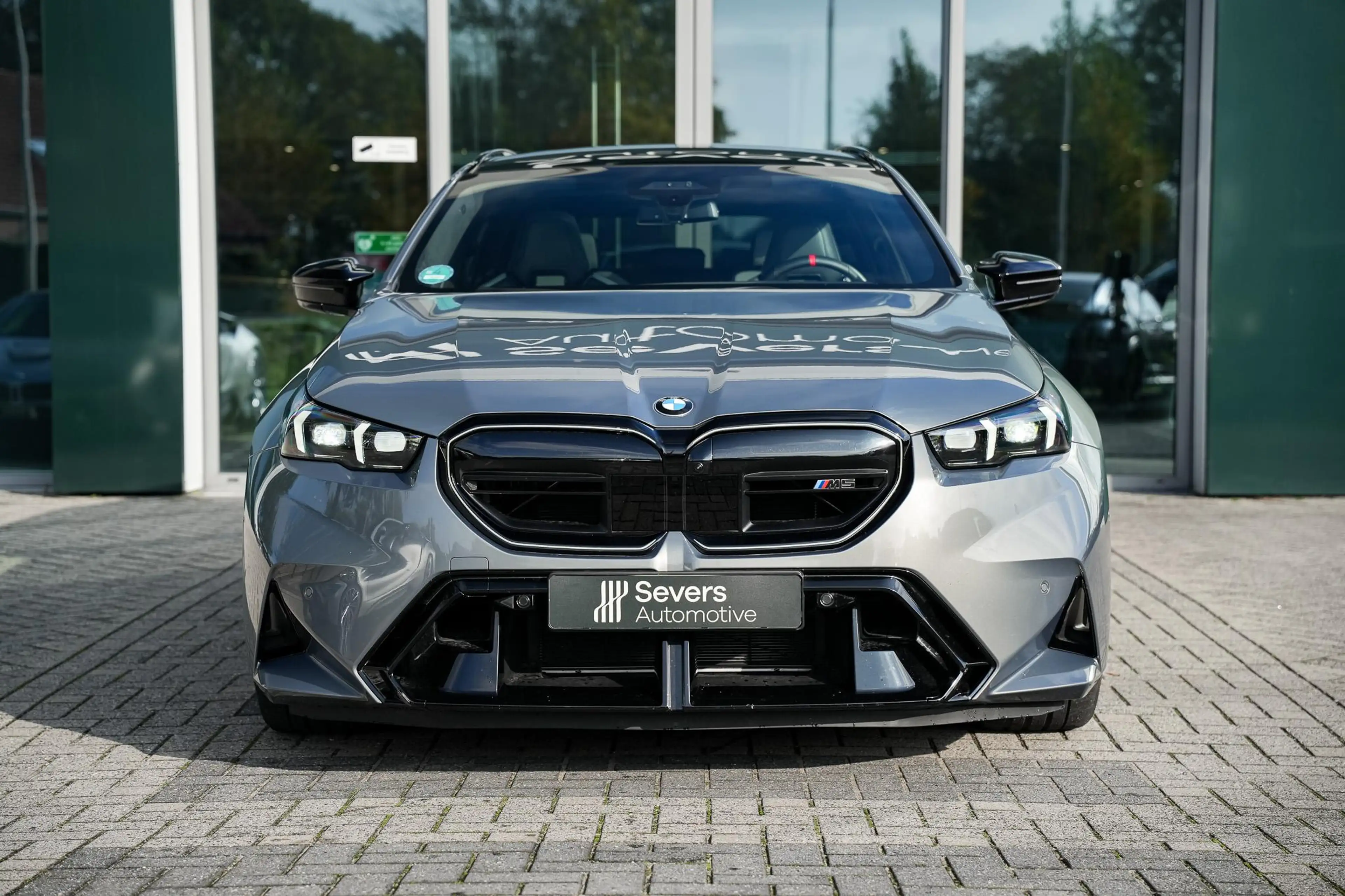 BMW M5 5-serie Touring | Individual Stratusgrau Metallic — photo 8