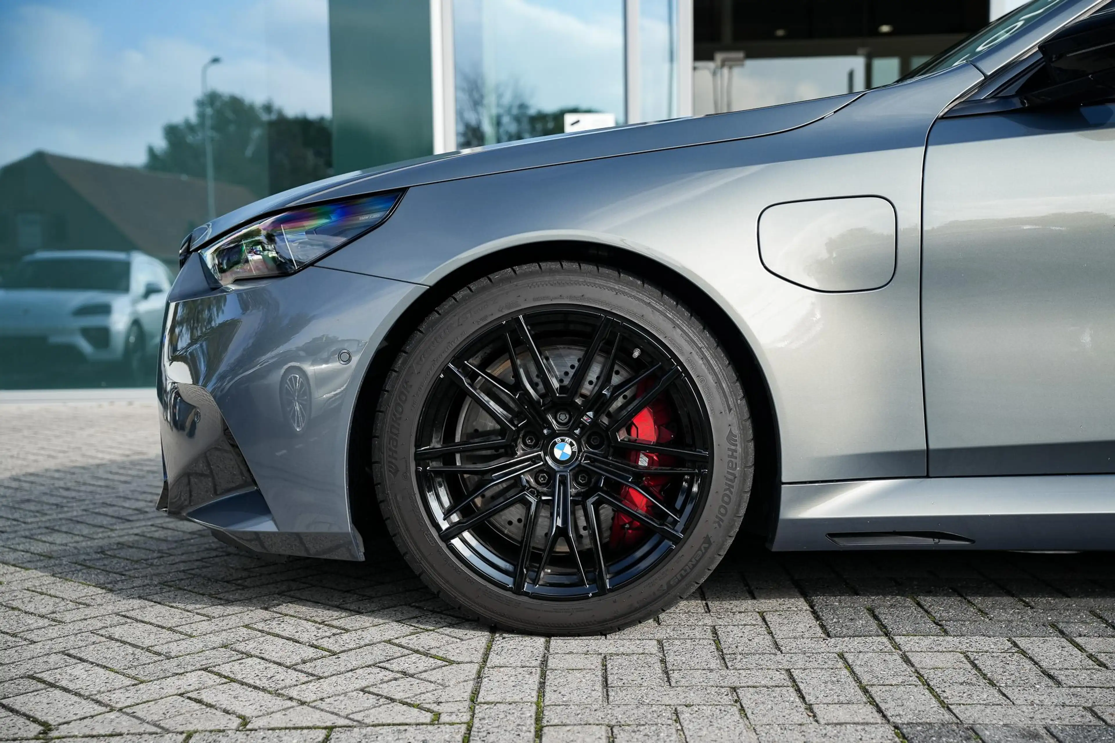 BMW M5 5-serie Touring | Individual Stratusgrau Metallic — photo 7