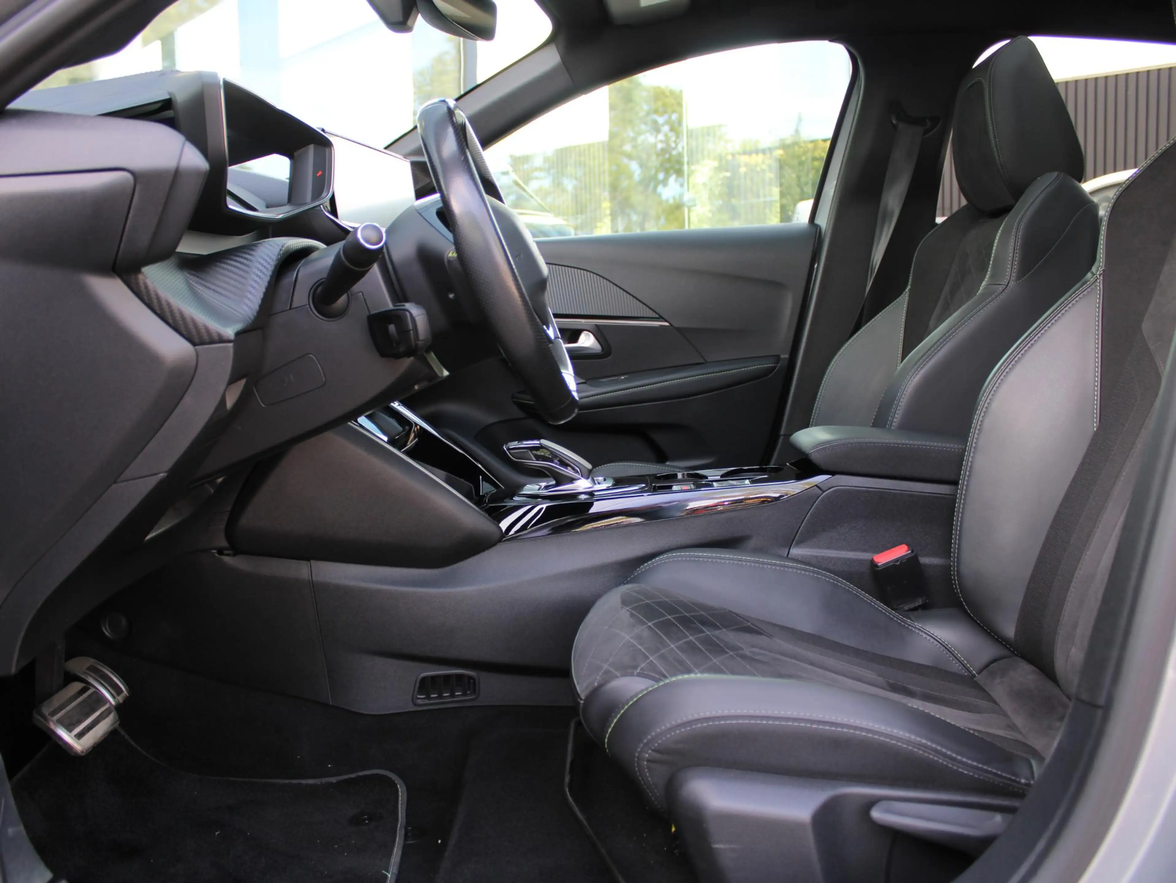 Peugeot e-208 EV GT Pack 50 kWh | Navi / Panoramadak / Camera — photo 15