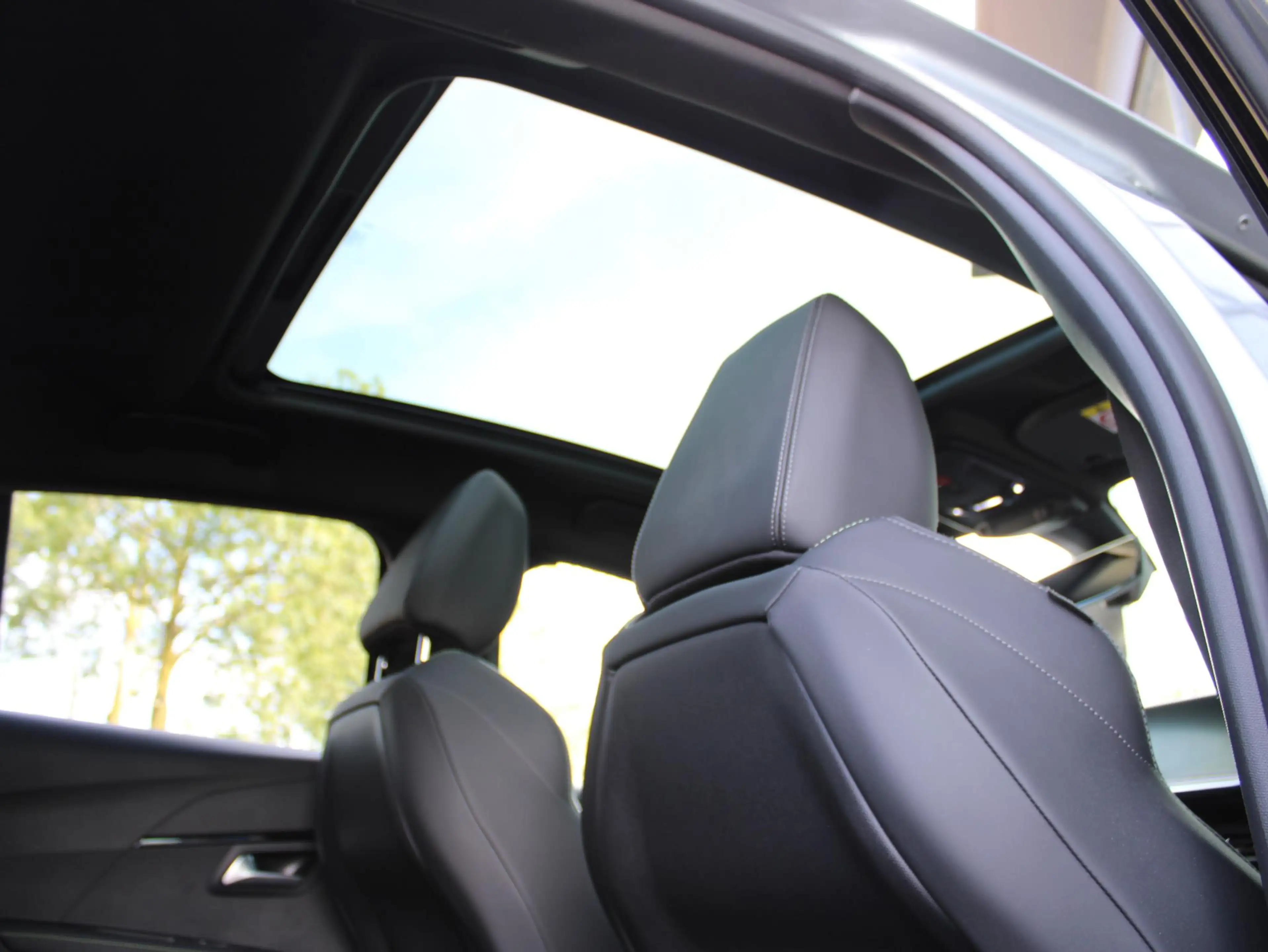 Peugeot e-208 EV GT Pack 50 kWh | Navi / Panoramadak / Camera — photo 10