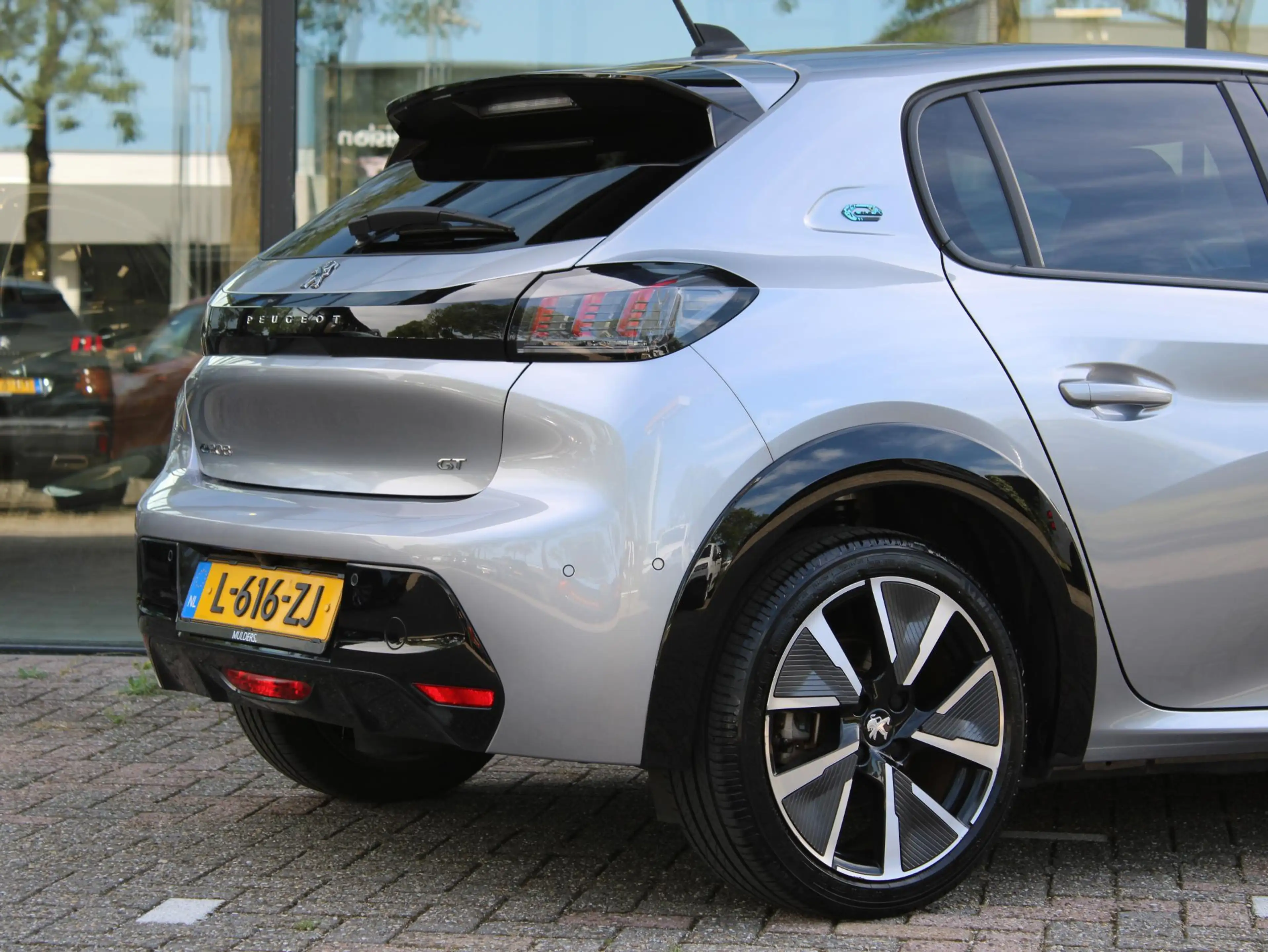 Peugeot e-208 EV GT Pack 50 kWh | Navi / Panoramadak / Camera — photo 13