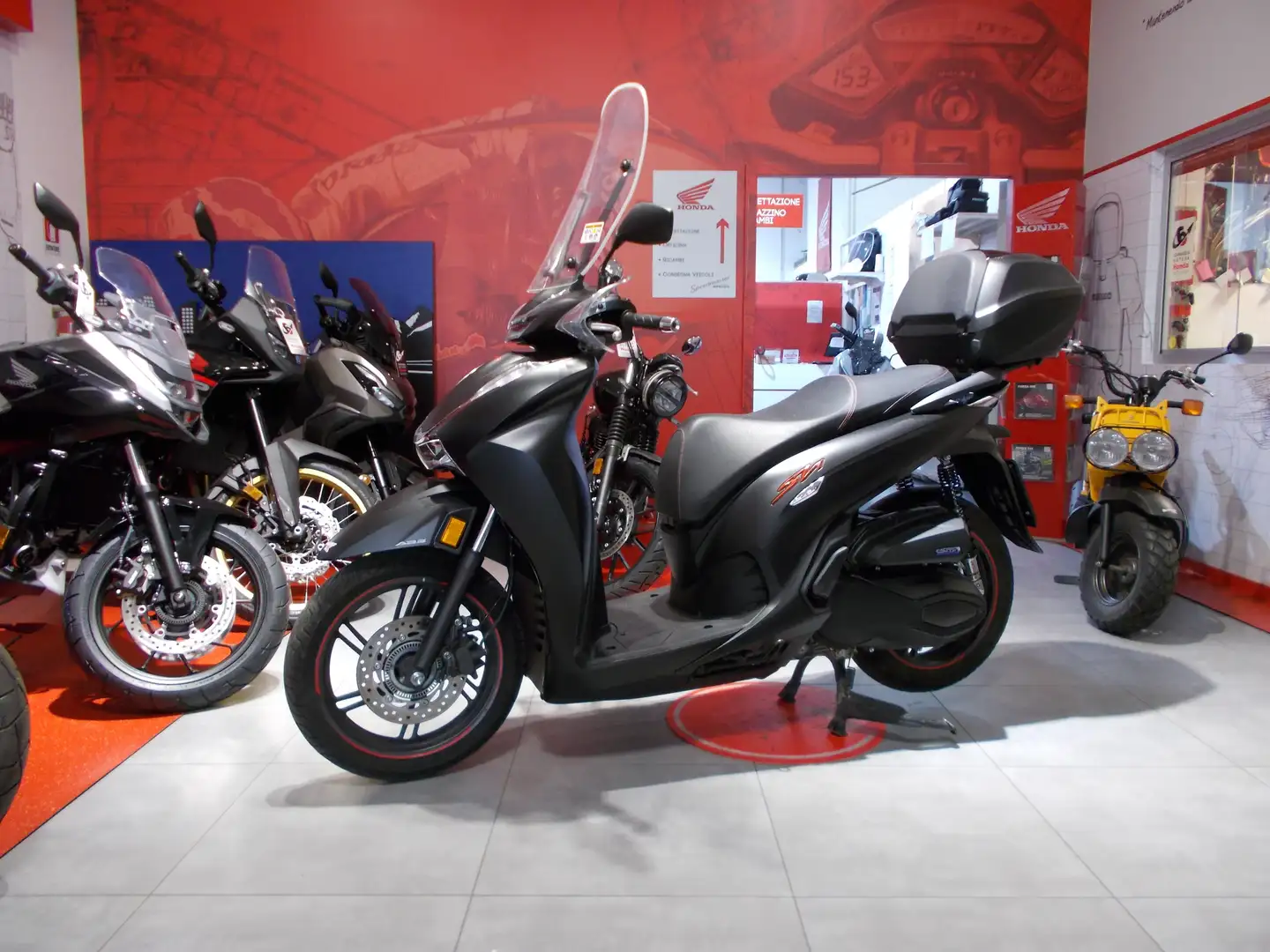 Honda SH 350i - Sport Nero - 1