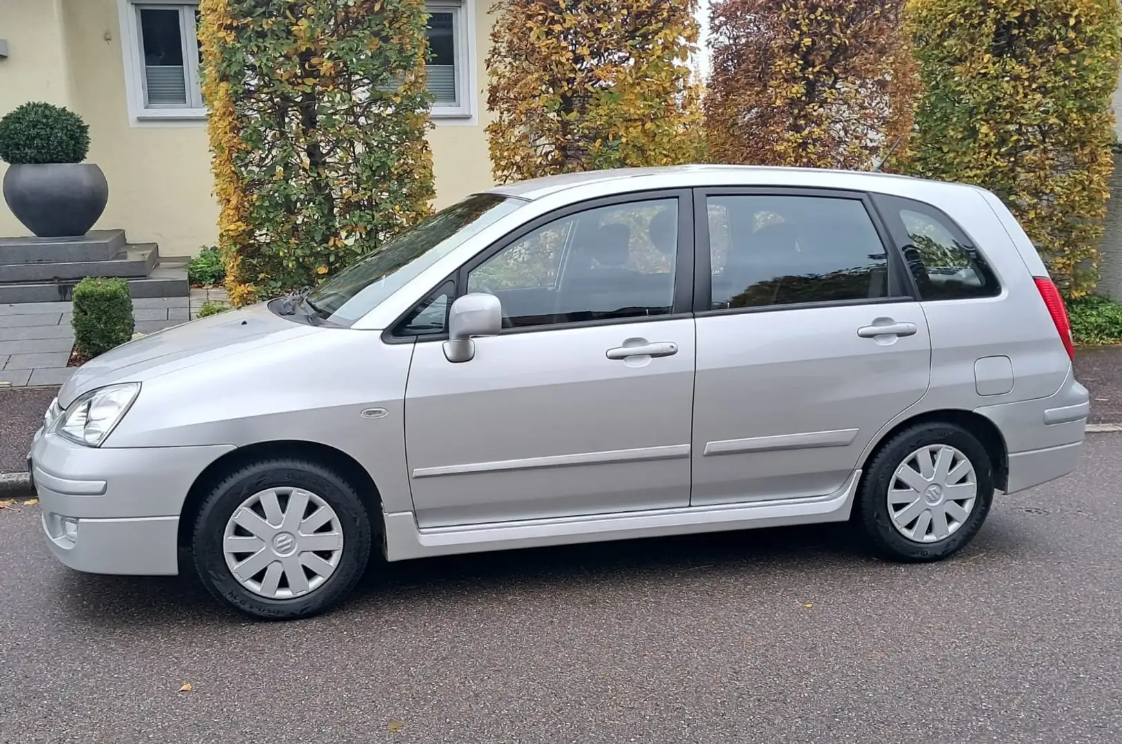 Suzuki Liana Liana Kombi Comfort Silber - 1