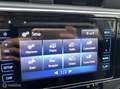 Toyota Auris 1.8 Hybrid *KEYLESS*PANORAMADAK*CRUISE*CLIMATE* Rood - thumbnail 11
