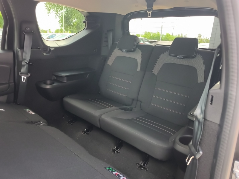 Dacia Jogger EXTREME TCe 100 ECO-G 7-SITZER KLIMA*ALLW — photo 13