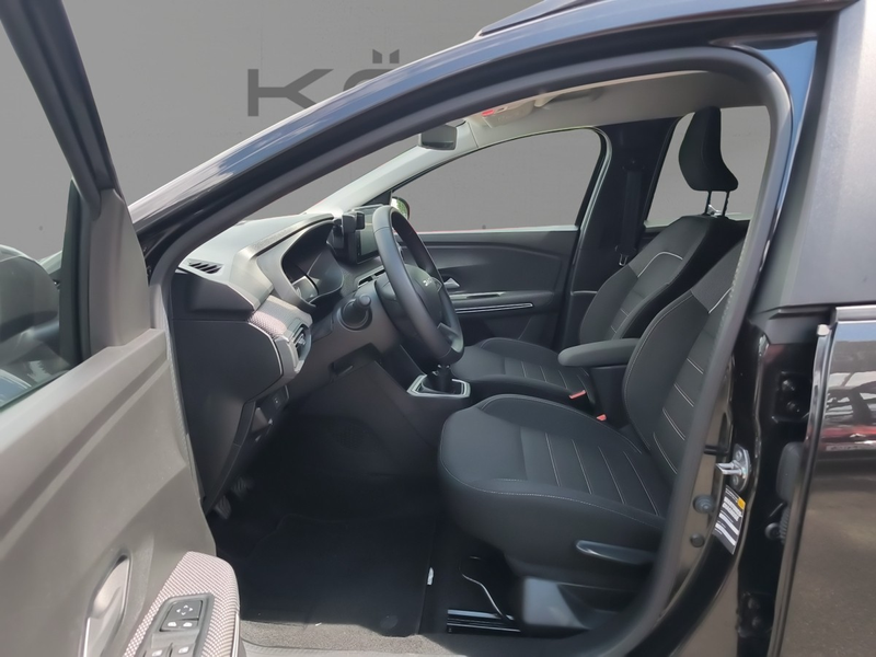 Dacia Jogger EXTREME TCe 100 ECO-G 7-SITZER KLIMA*ALLW — photo 7