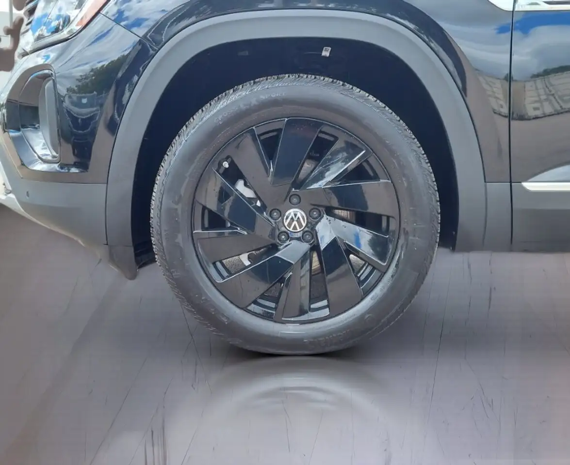 Volkswagen Atlas снимка Volkswagen Atlas