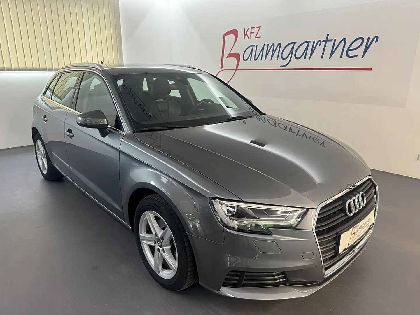 Audi A3 SB 30TDI S-tronic *LED*NAVI*ACC*Sitzheizung*PDC... Gris - 1