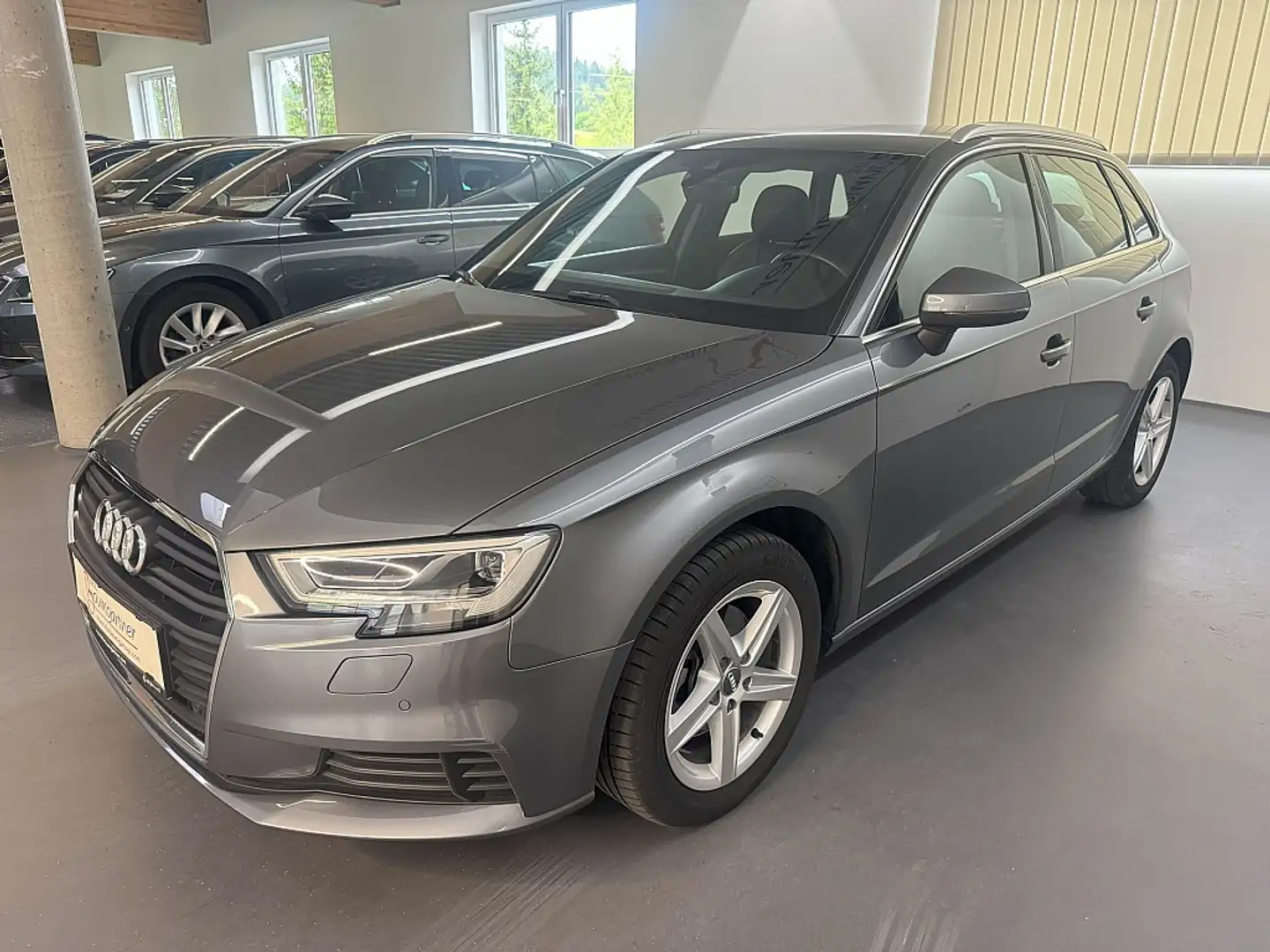 Audi A3 SB 30TDI S-tronic *LED*NAVI*ACC*Sitzheizung*PDC... Gris - 2