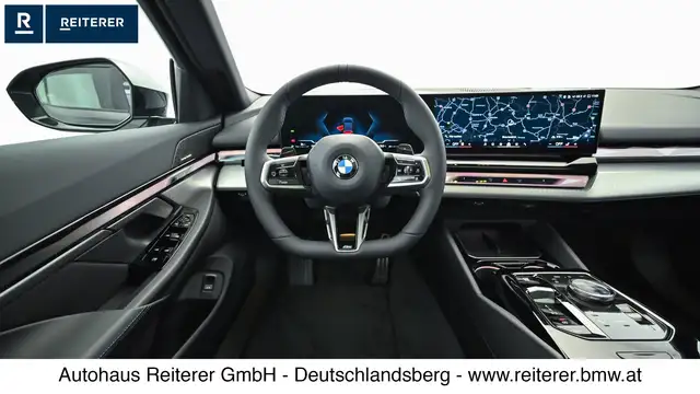 BMW 5 Series view 14