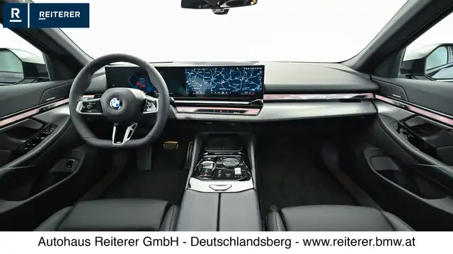 BMW 5 Series view 13