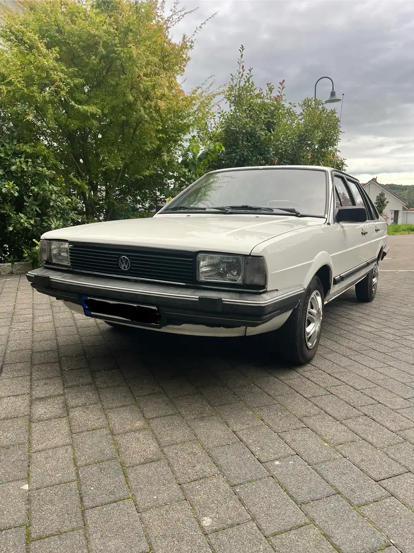 Volkswagen Santana GX Oldtimer Weiß - 1