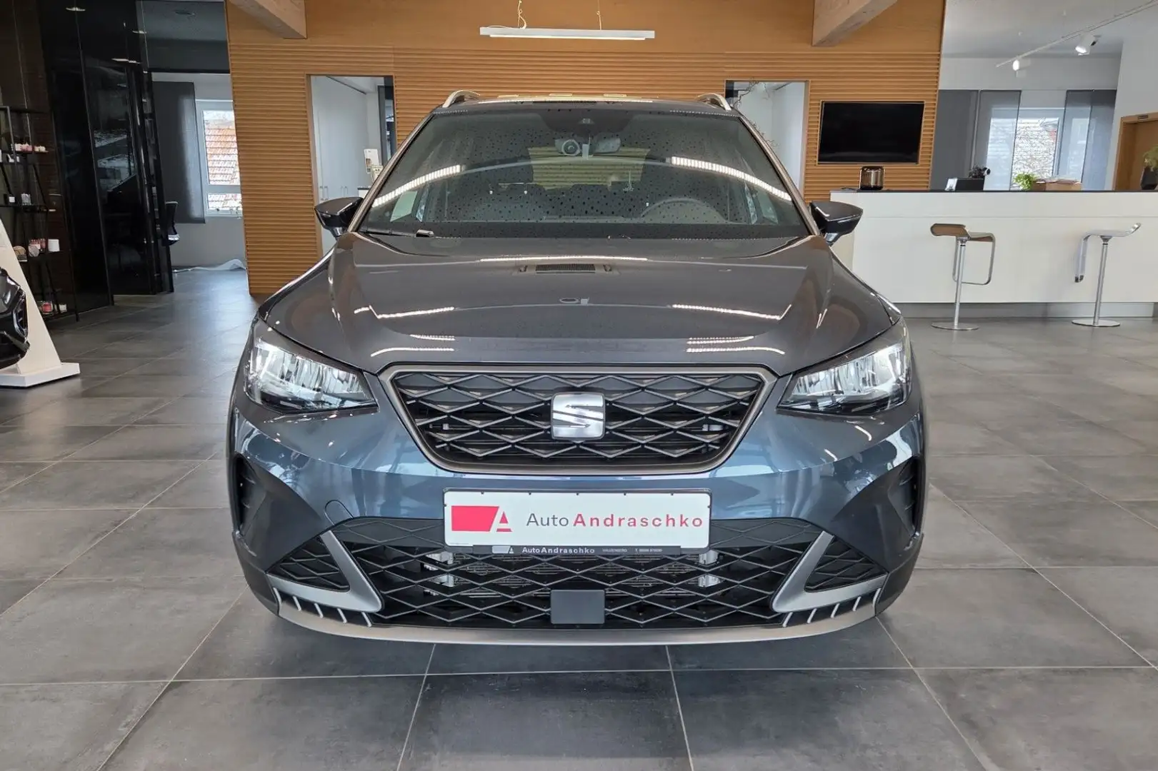 SEAT Arona 1.0 TSI FR 6-Gang 17" NAVI LED SHZ Grau - 2