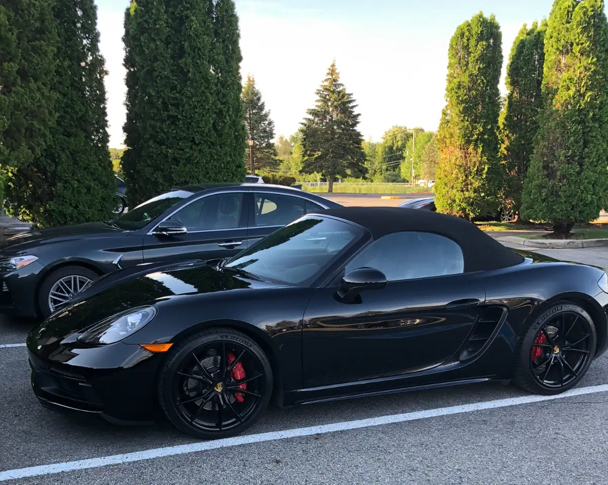 Porsche 718 Boxster снимка Porsche 718 Boxster