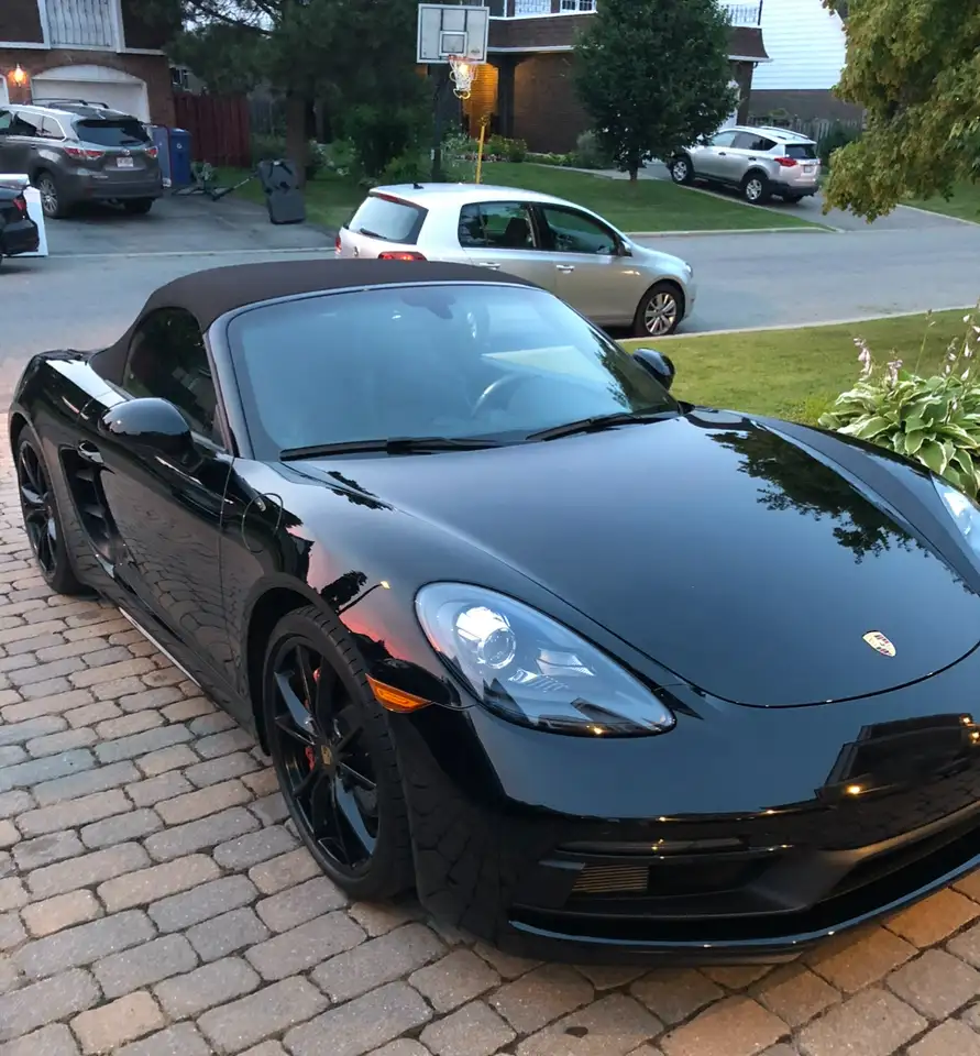 Porsche 718 Boxster снимка Porsche 718 Boxster