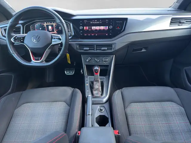 Volkswagen Polo view 5