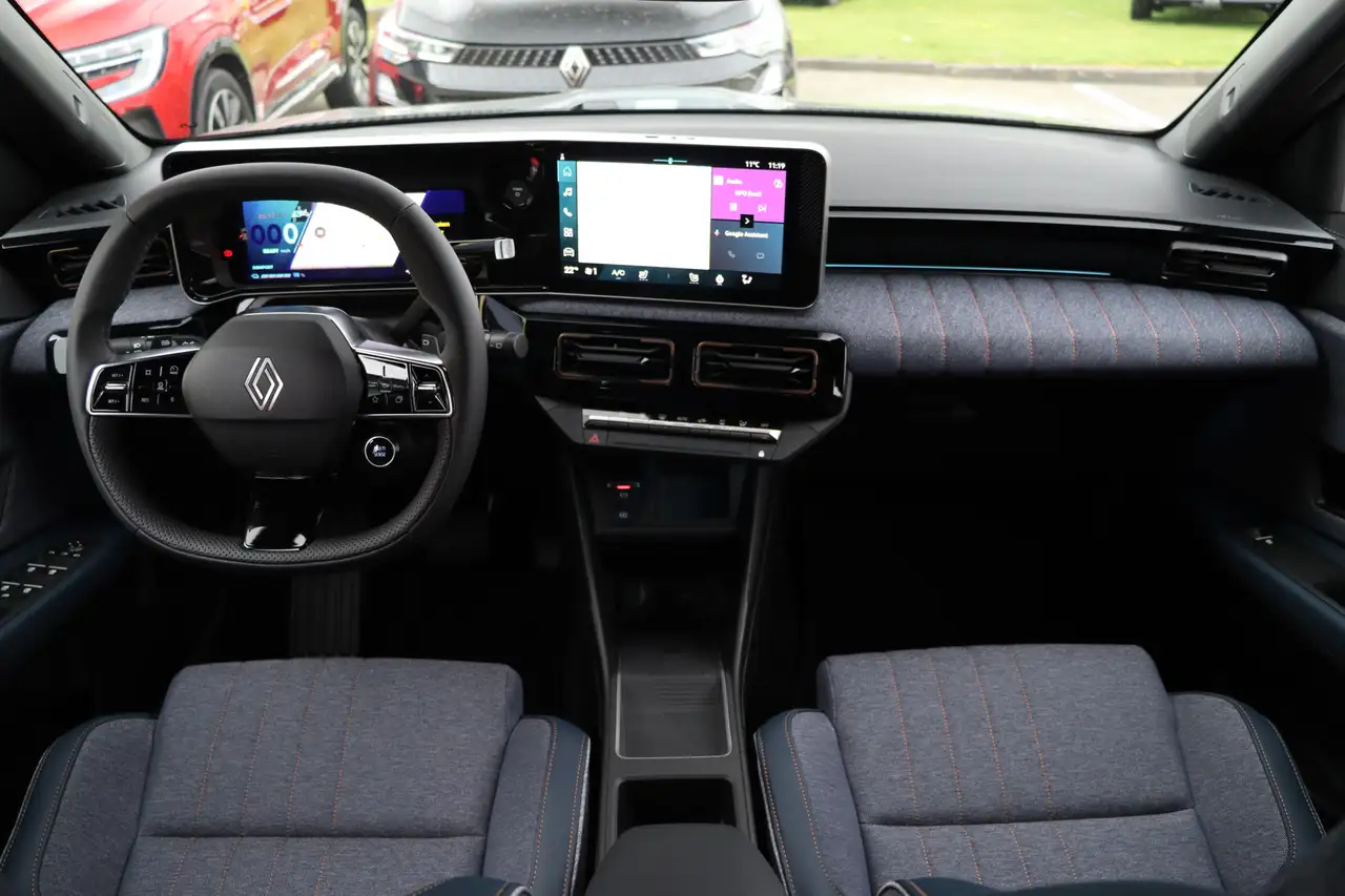 Renault R 4 comfort range techno 52 kWh EV | Demo | 5 jaar gar 2