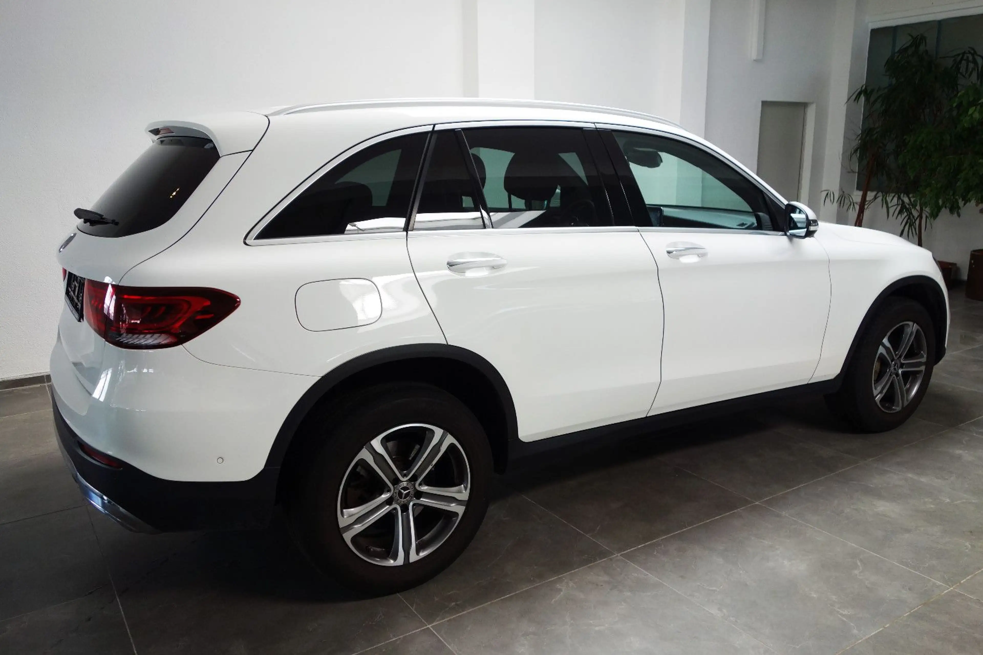 Mercedes-Benz GLC 220 d 4Matic 9G/MBUX/Distronic+/LED/360°/Keyl — photo 5