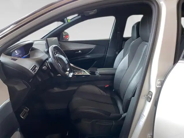 Peugeot 3008 view 7
