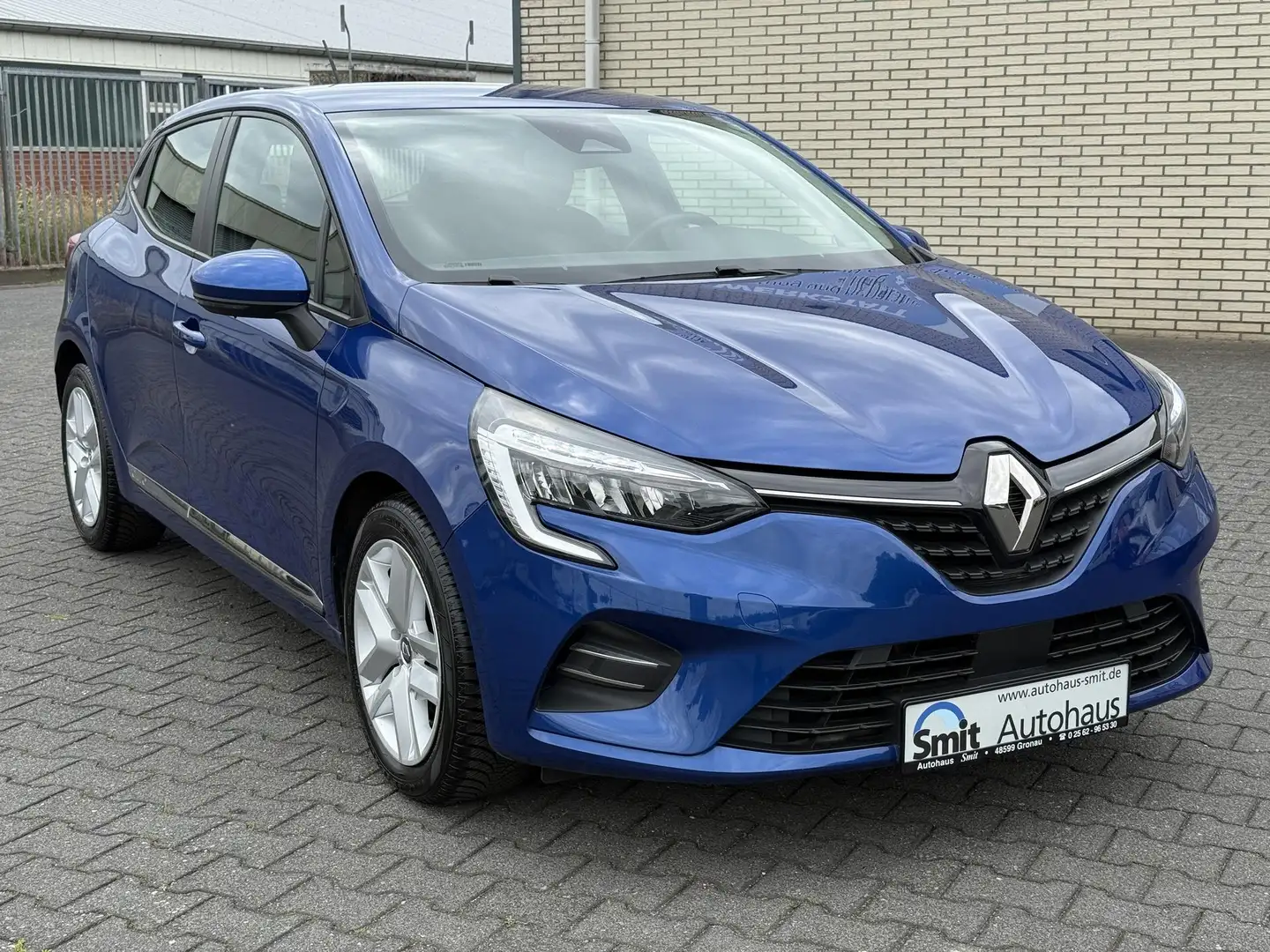 Renault Clio Clio E-Tech 1.6 140 Business Hybrid Blau - 1