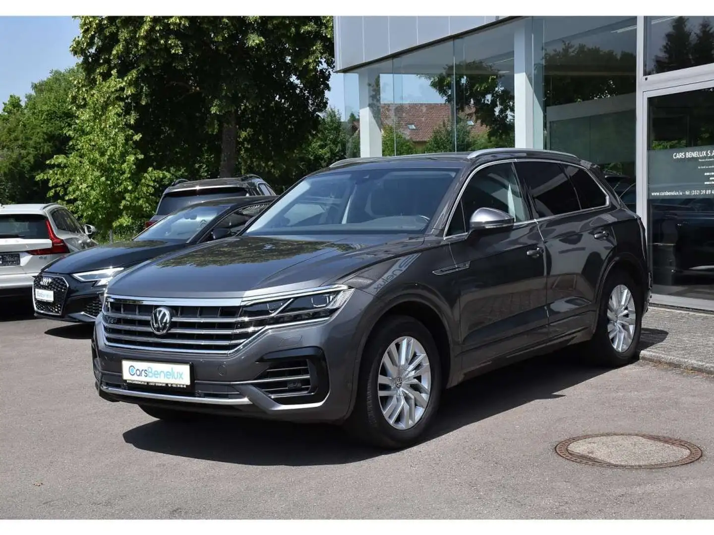 Volkswagen Touareg 3.0 TDI 4Motion R-Line Tip. SUSP PNEU SIDE 1 MAIN Grijs - 2