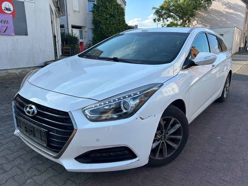 Hyundai i40 cw blue Trend 1.6 — photo 2