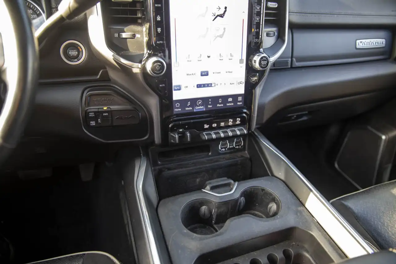 RAM 2500 снимка RAM 2500