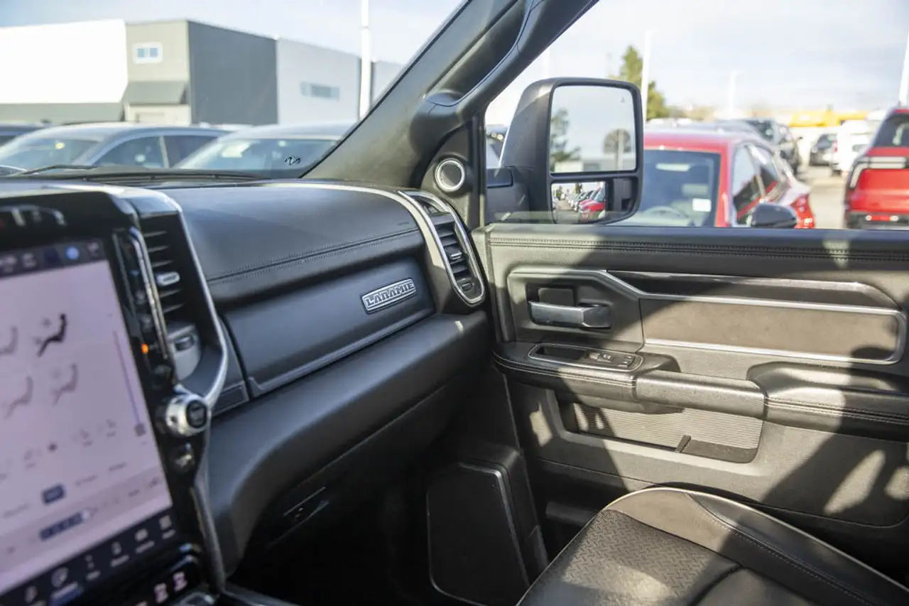 RAM 2500 снимка RAM 2500