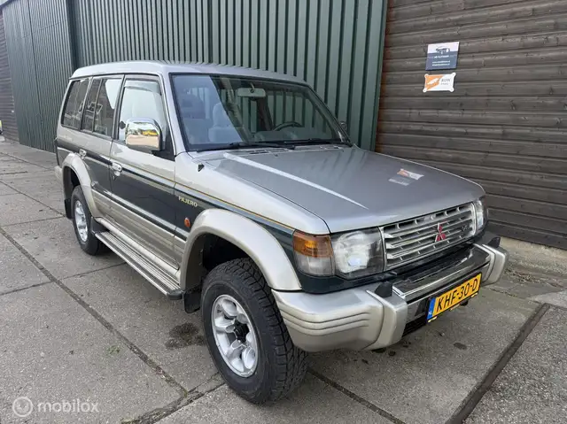 Mitsubishi Pajero 3.0-24V V6 GLS 7 Pers. Aut American Dream