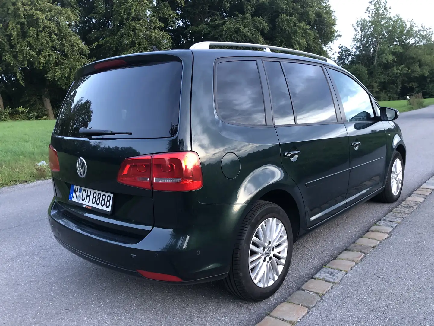Volkswagen Touran 1.6 TDI DPF BlueMotion Technology Comfortline Grün - 2