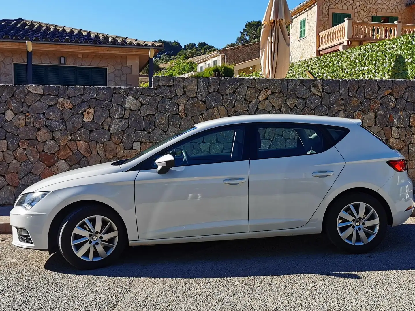 SEAT Leon 1.6TDI Reference Plus Blanco - 2