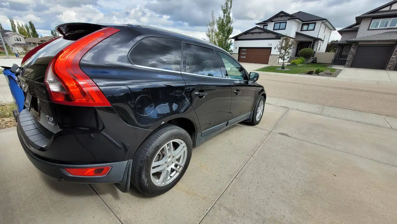 Volvo XC60 photo Volvo XC60