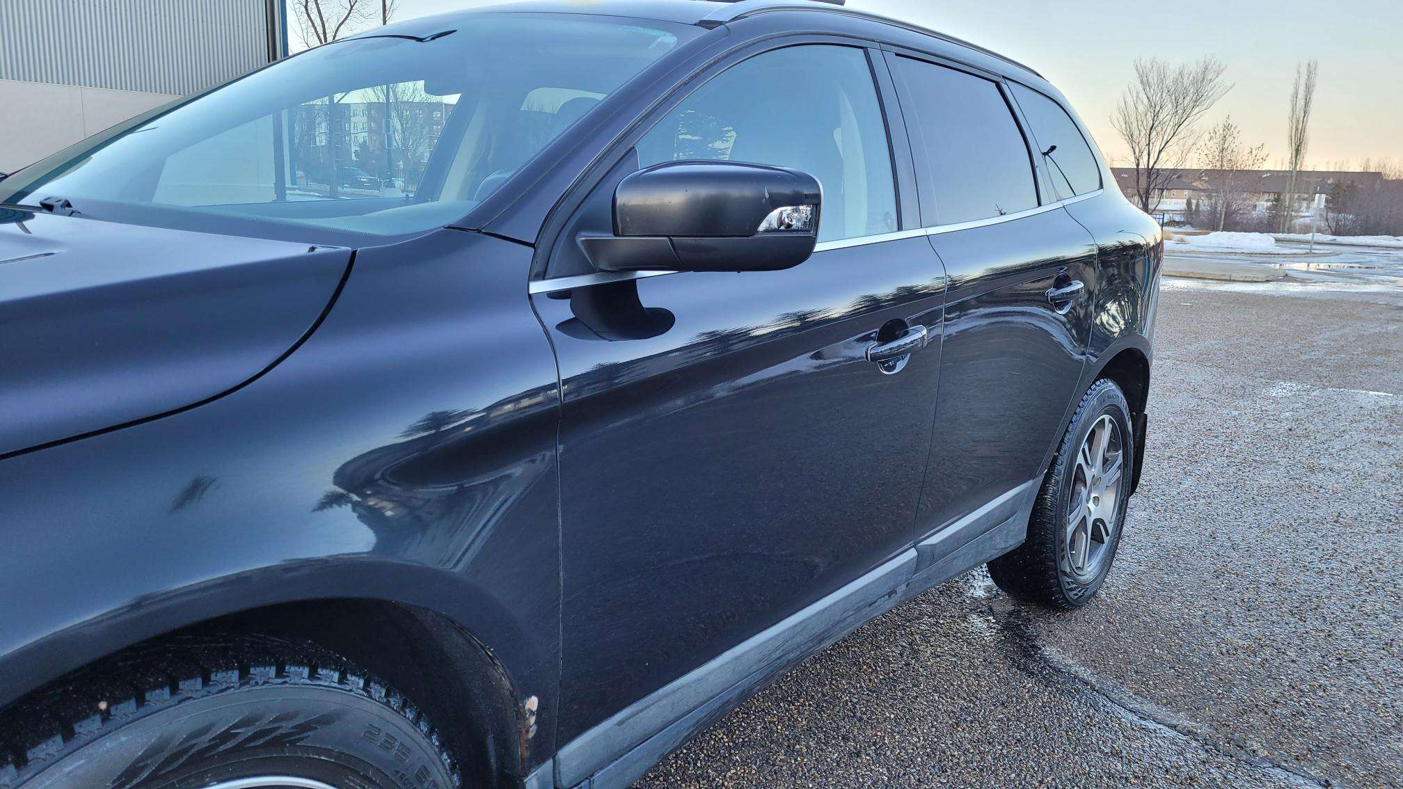 2012 Volvo XC60 PRICE REDUCED** $6,500 OBO alt 3