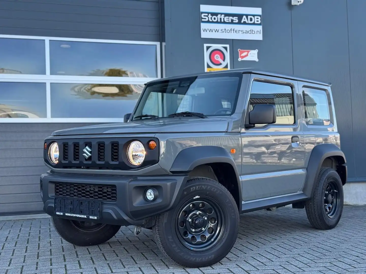 Suzuki Jimny 1.5 AllGrip | BTW AUTO ! | GRIJS KENTEKEN | TREKHA Grijs - 1