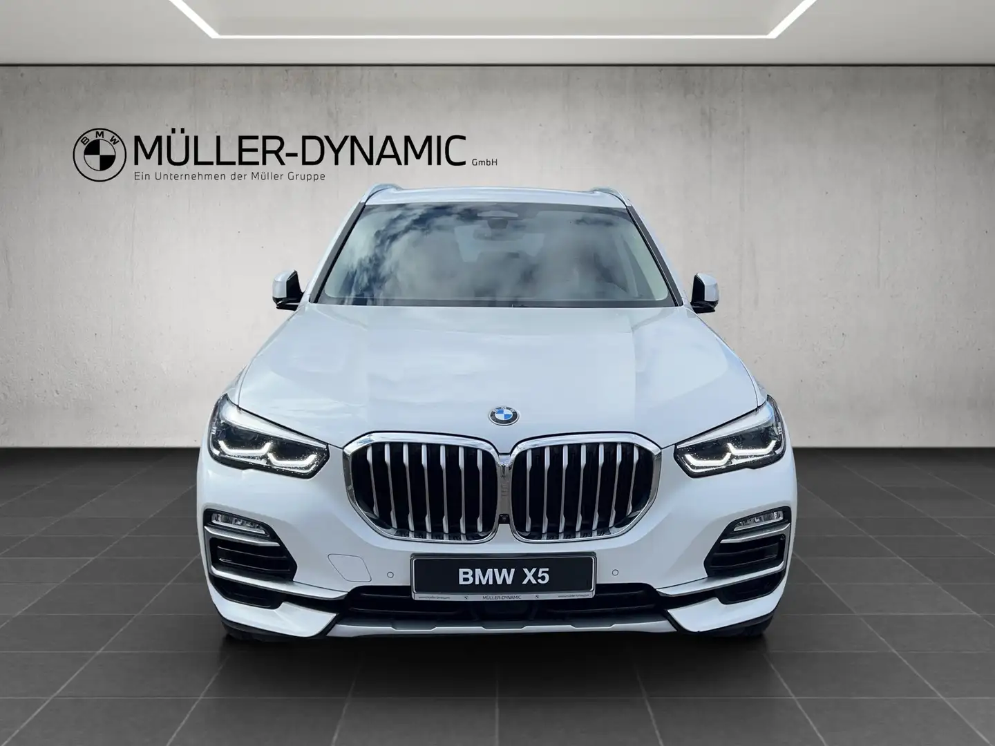 BMW X5 xDrive45e xLine Head-Up Display Induktionsladen fü Weiß - 2