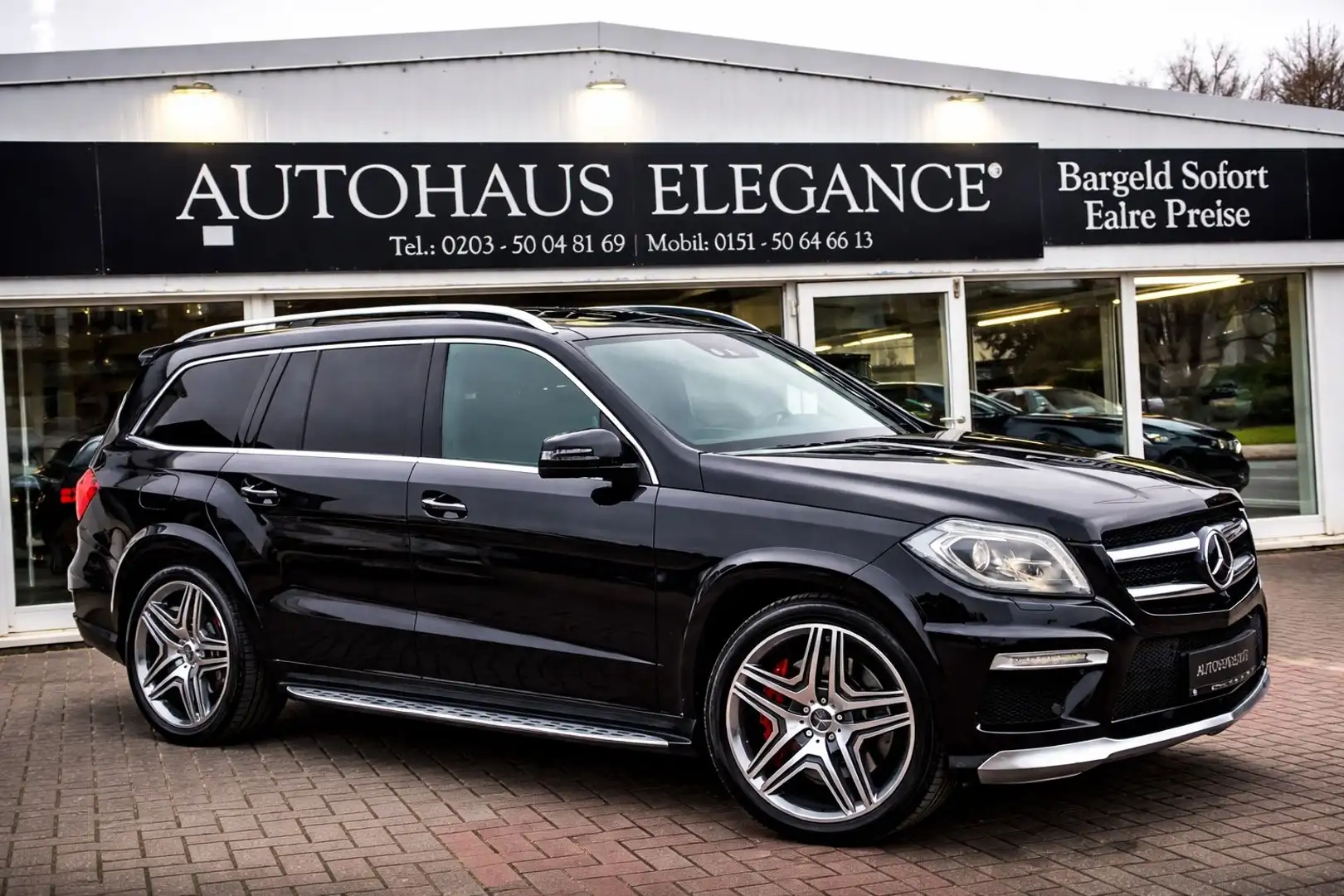 Mercedes-Benz GL 63 AMG 4Matic~Navi~Pano.~360°~Saund~7 Sitzer Schwarz - 1